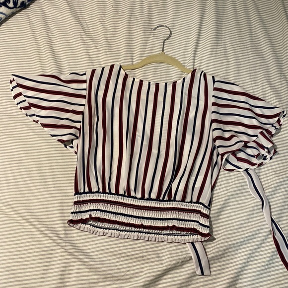 Striped crop top - Picture 1 of 2